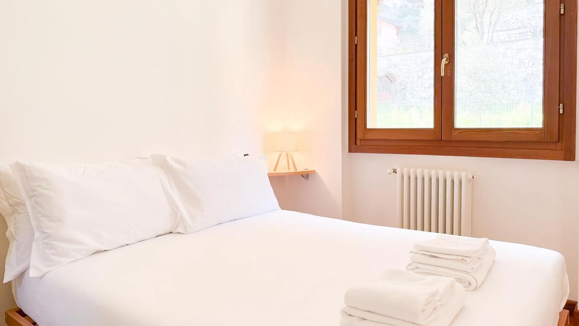 Dimora Larianda - Private Parking And Garden Villa Laglio Feriehus