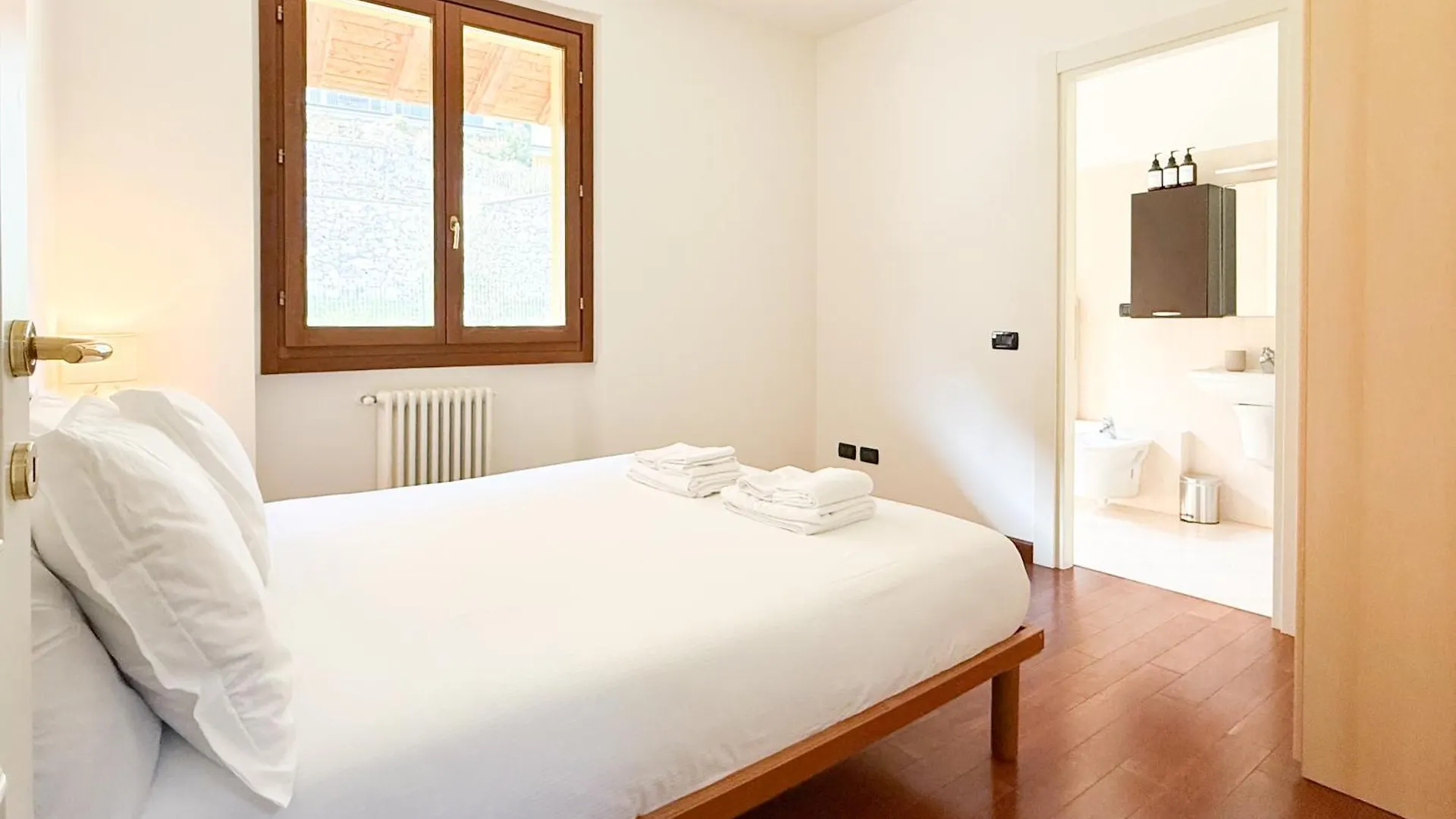 Dimora Larianda - Private Parking And Garden Villa Laglio Feriehus