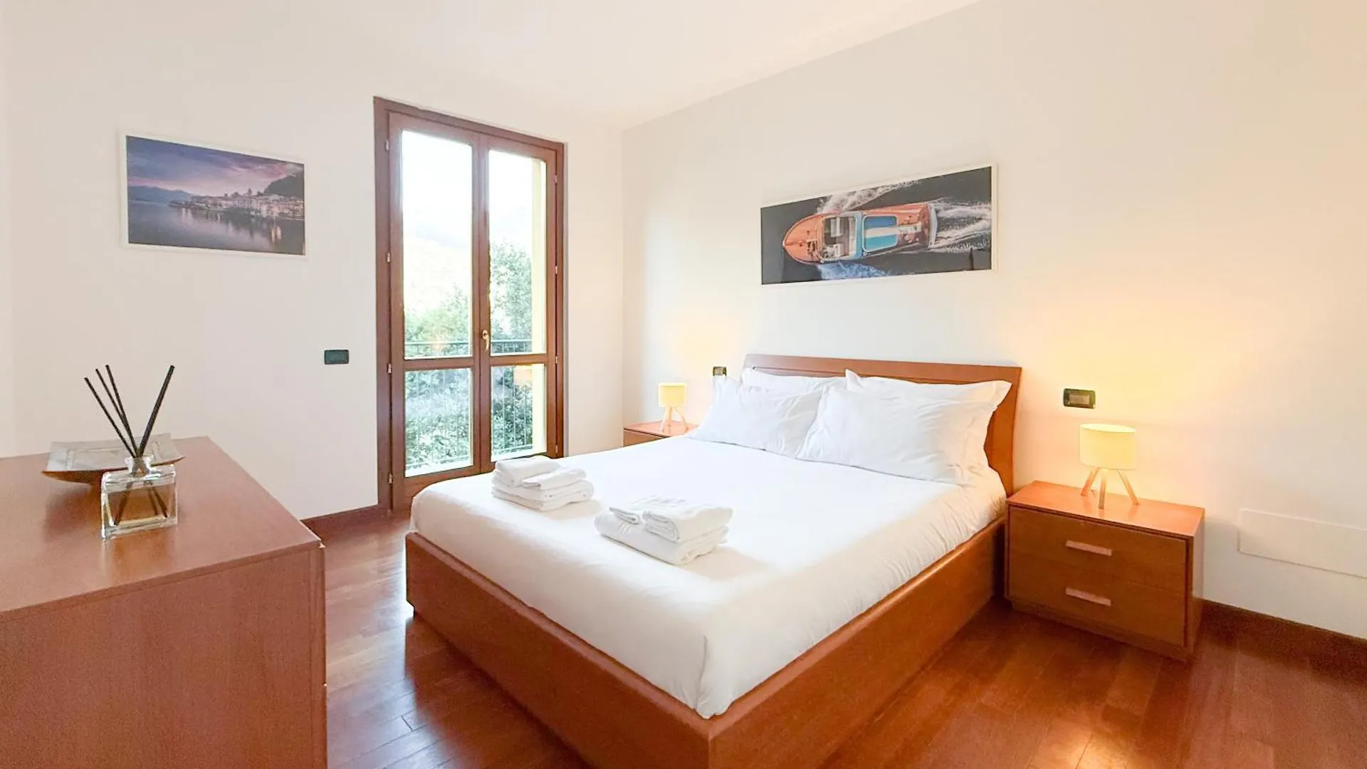 Dimora Larianda - Private Parking And Garden Villa Laglio Feriehus