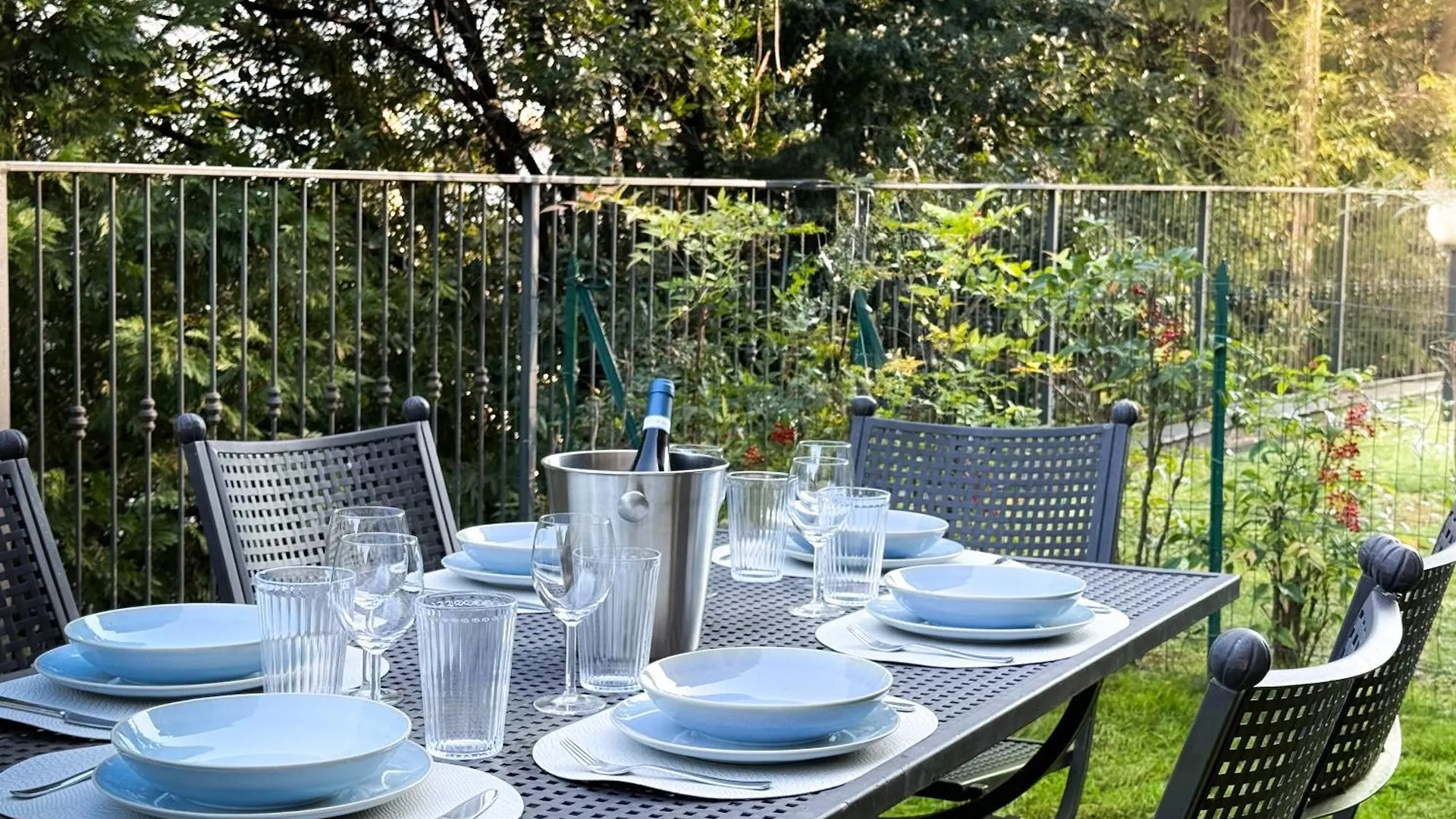 Dimora Larianda - Private Parking And Garden Villa Laglio 0*,