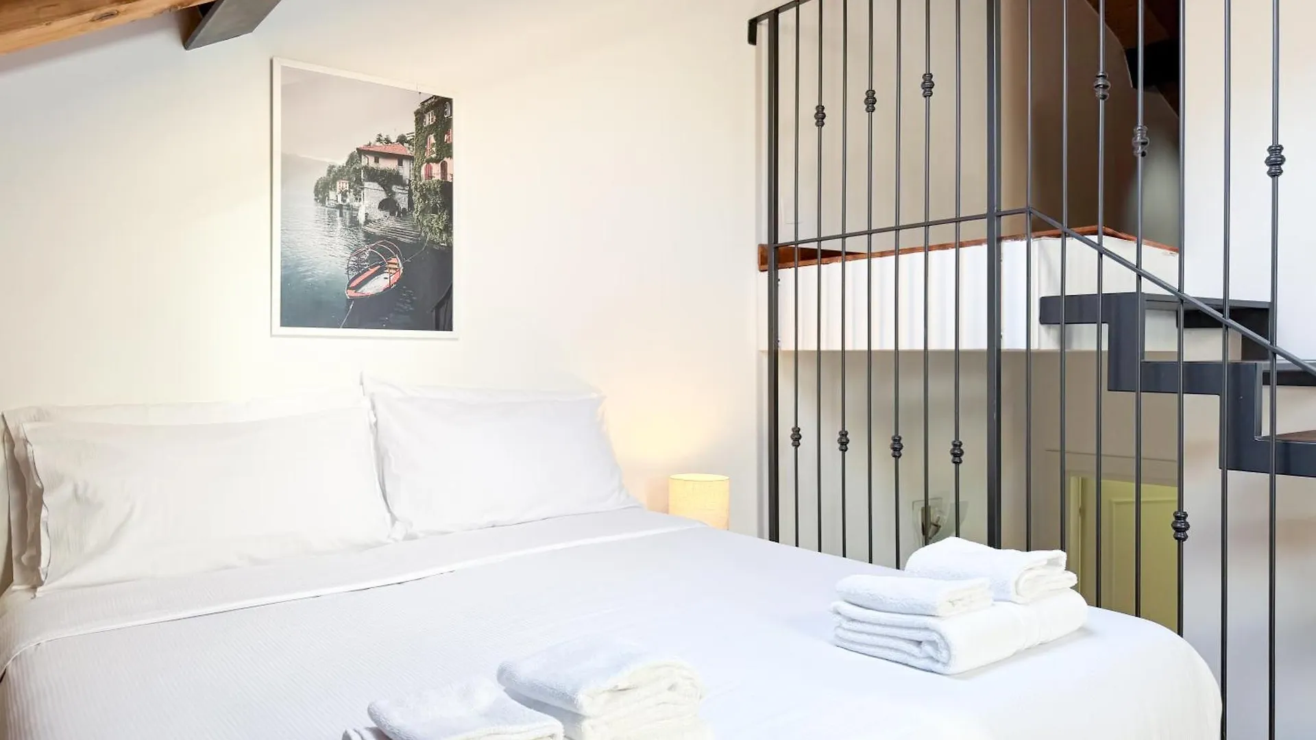 Villa Dimora Larianda - Private Parking And Garden Laglio 0*,  Italia